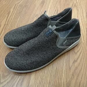 OluKai Alapa Mustang/Dusty Olive knit slip on shoes men size 9